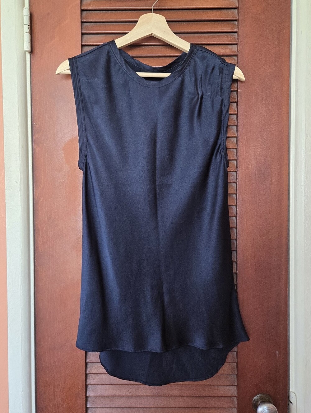 KES NYC 100% Silk Crew Neck Navy Sleeveless Top Size XS
